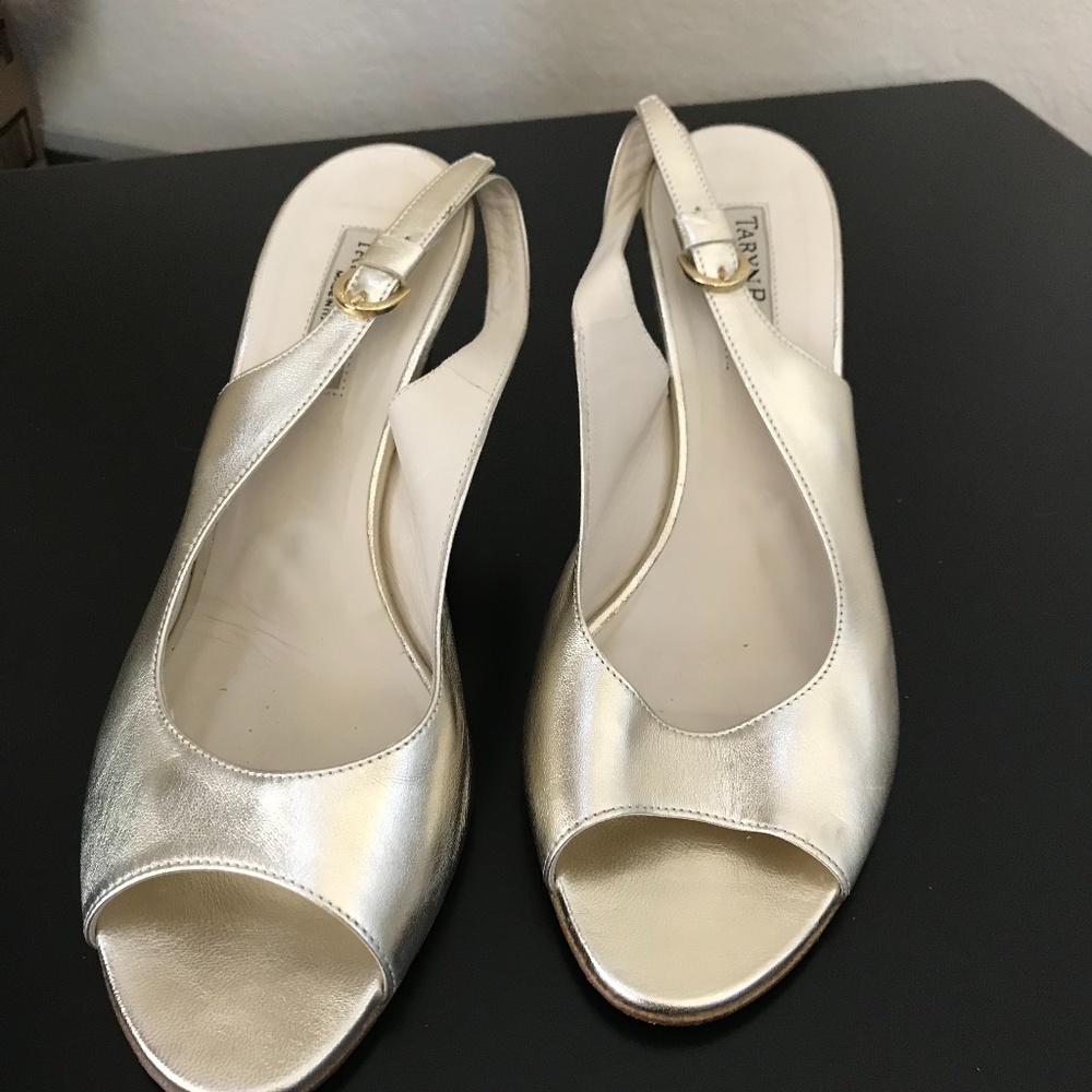 Taryn Rose Gold Slingback Open Toe Heels Size 39